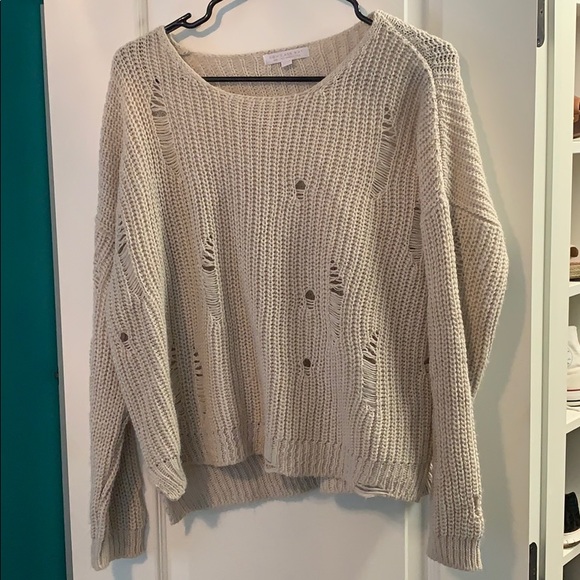 Sweater (holes are supposed to be there) - Picture 1 of 1